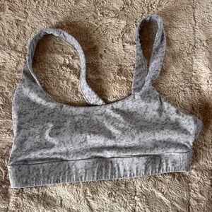 Vuori Gray Crop Top
